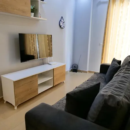 Sunflowers Apartment Golem (Tirana)